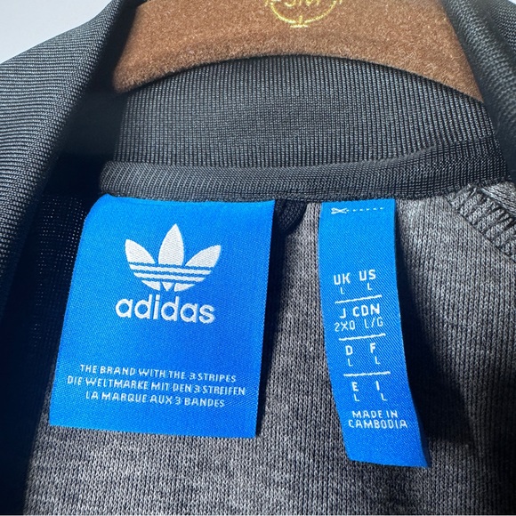 Adidas Men's Warm-Up Tricot Regular 3-Stripes Track Jacket, Black/White / L - Picture 4 of 6